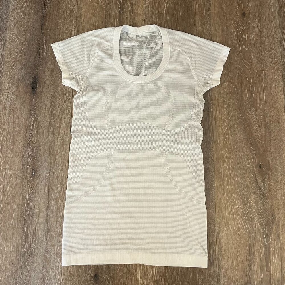 LULULEMON Swiftly Tech Short-Sleeve Shirt - Size 6 - White